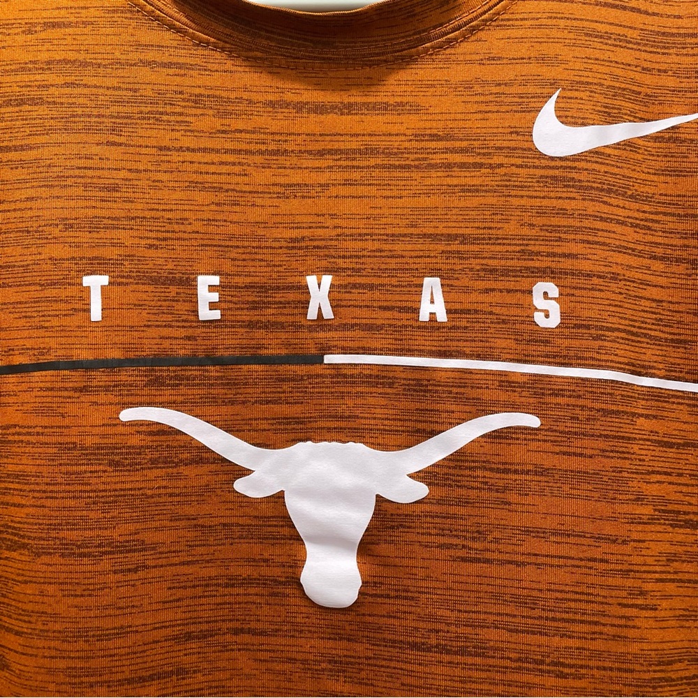 Hard To Find | Texas Longhorns | The Nike Tee | Longsleeve | Velocity | Dri-Fit - Picture 3 of 8